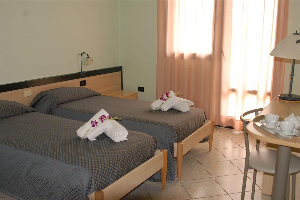 Hotel Gran Delta Di Alba-Invest Srl Rosolina Exterior foto